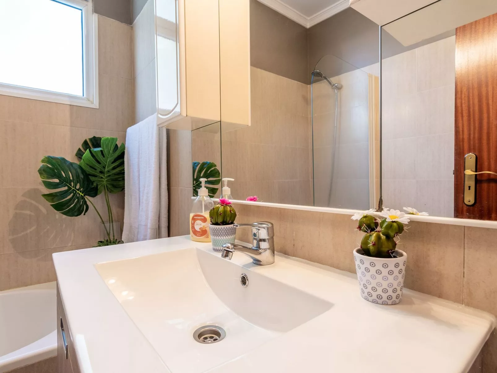 "Barcelos" mit Balkon-Binnen