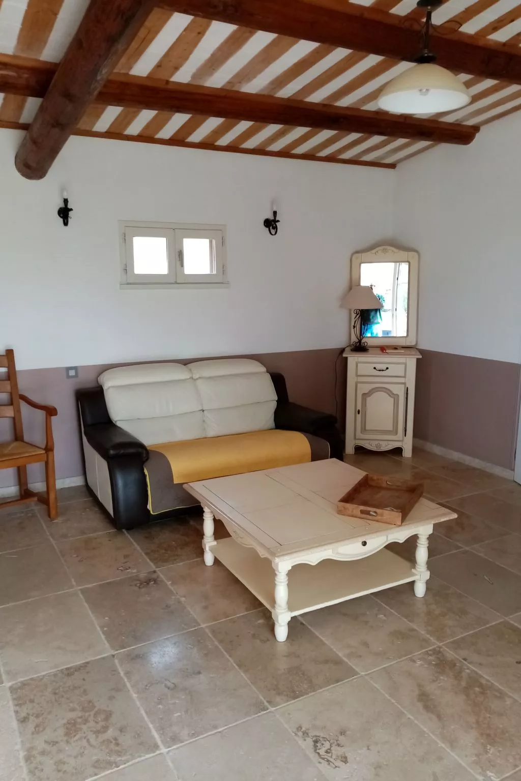 Provenzalisches Ferienhaus mit Charme auf dem Land mit Pool-Binnen