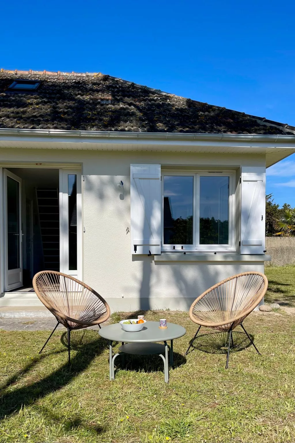 Haus im Erdgeschoss in Strandnähe-Buiten