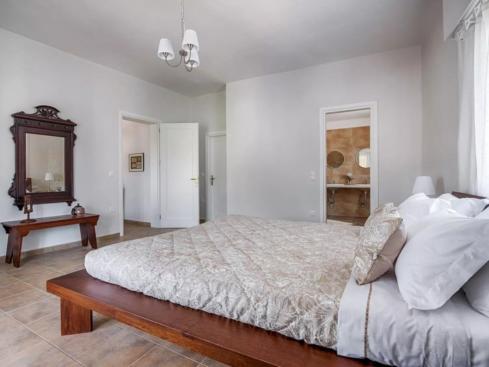 Villa "Despina" mit Garten, Grill und Terrasse-Binnen