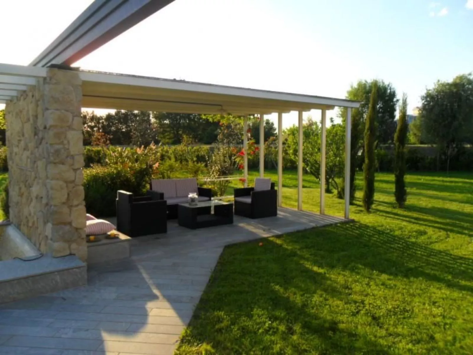 Mit Garten, Grill und Terrasse-Binnen