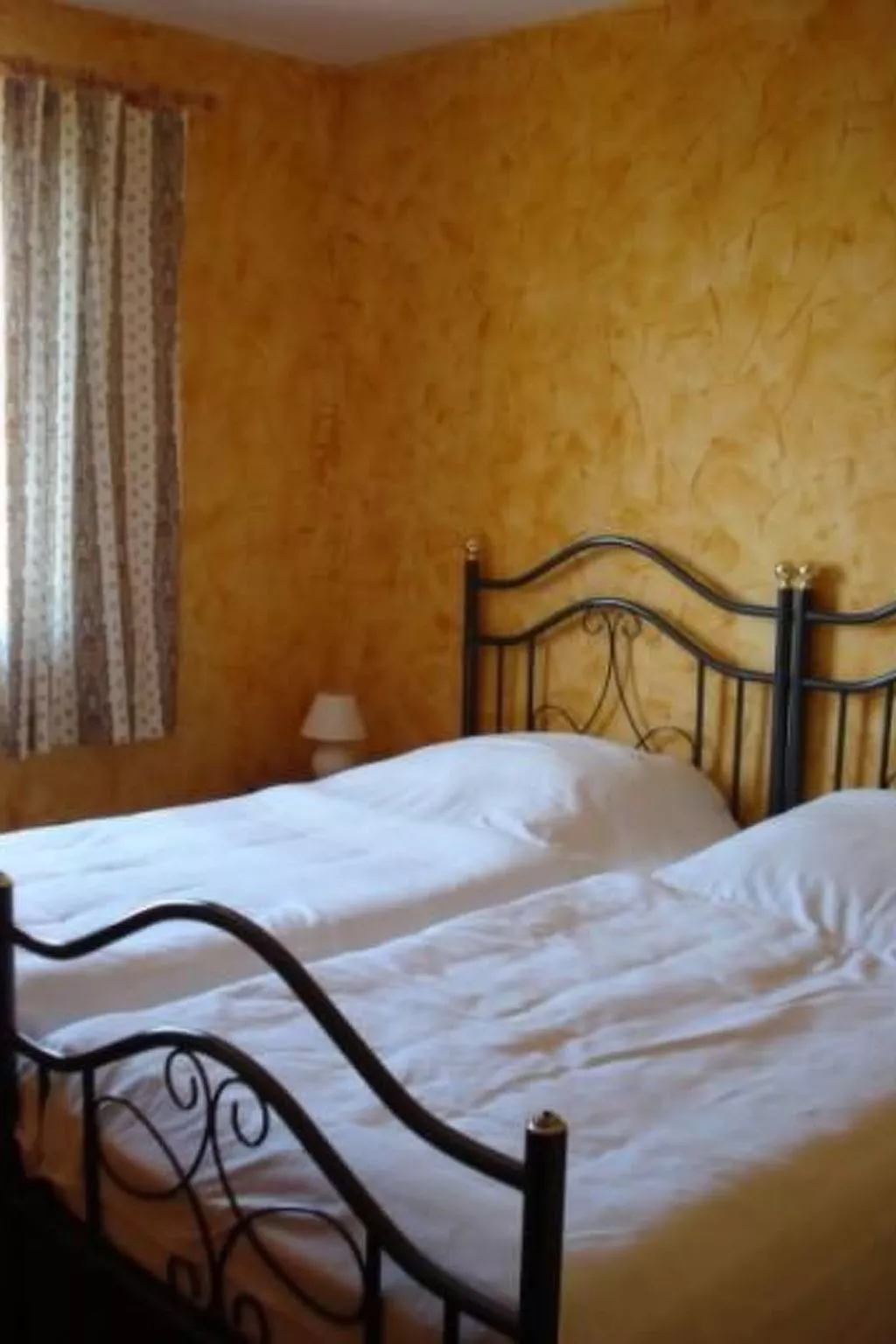 Schöne Ferienwohnung mit Meerblick und Pool