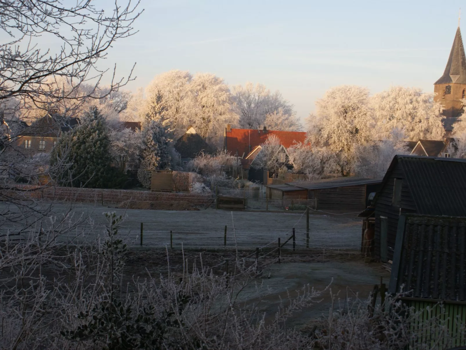 Geschmackvoll eingerichtetes Bauernhaus aus dem 19.-Buiten