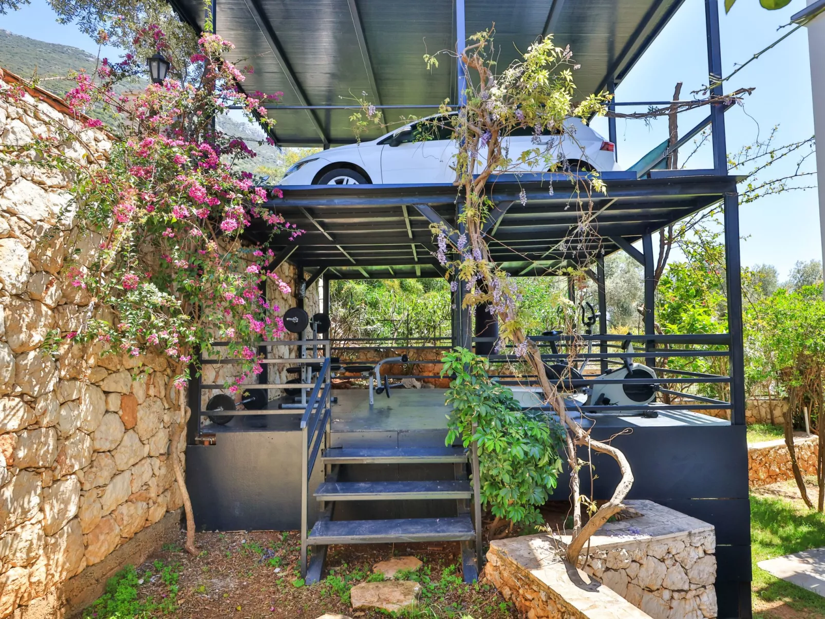 Villa mit Meerblick und privatem Pool-Buiten