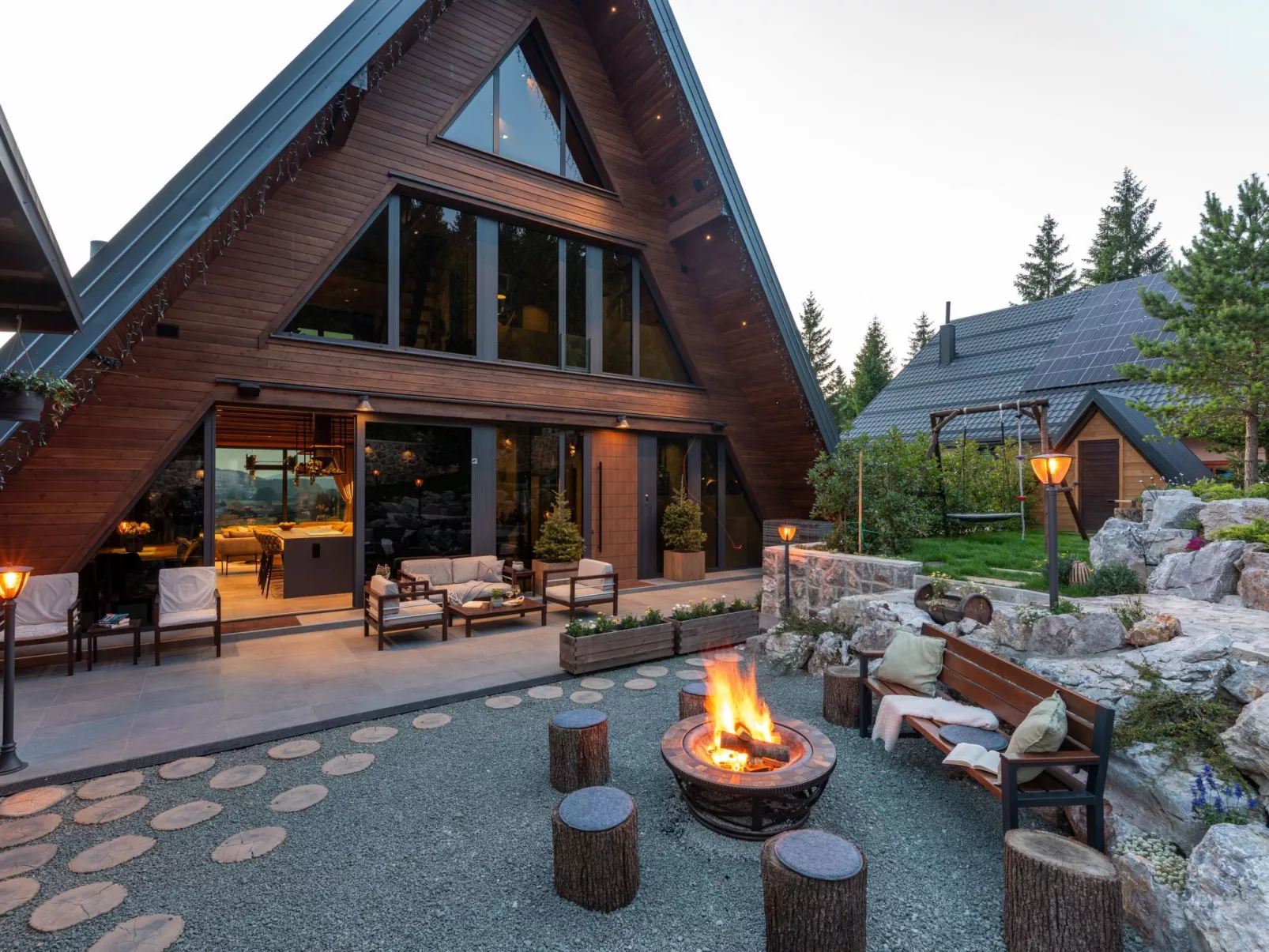 Chalet "Forest Hill" mit Hallenbad-Buiten