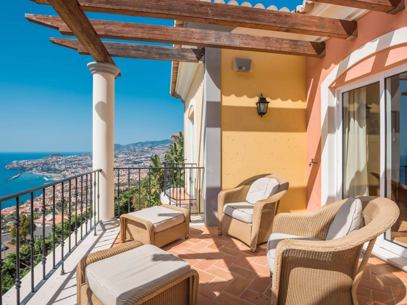 Elegante Ferienwohnung mit Gemeinschaftspool und Wellnessbereich