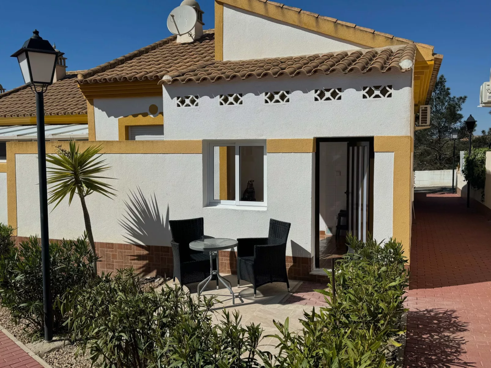 Casa Montana in Küstennähe... sehr empfehlenswert.-Buiten