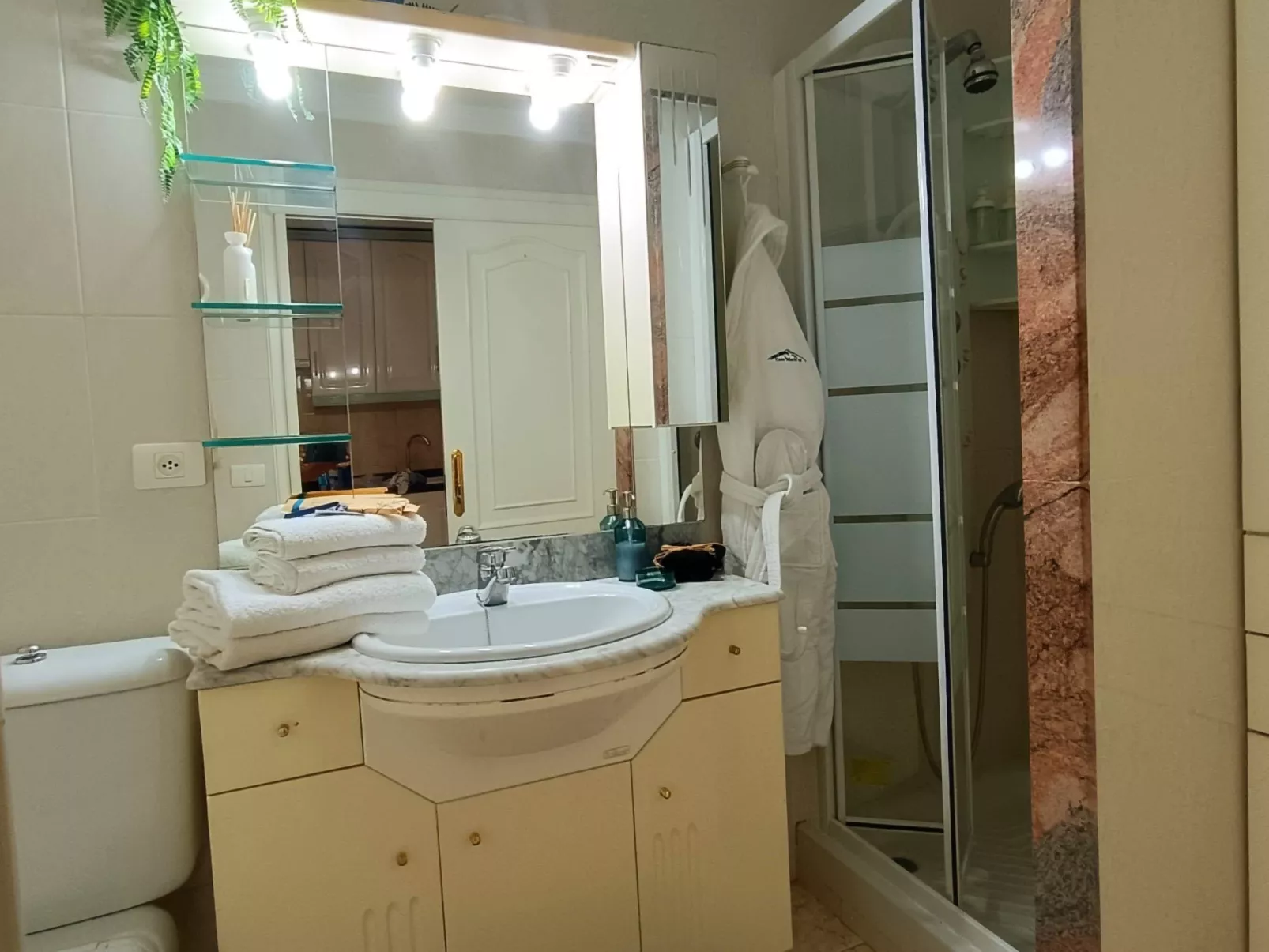 Casa Maria Altagay-Binnen