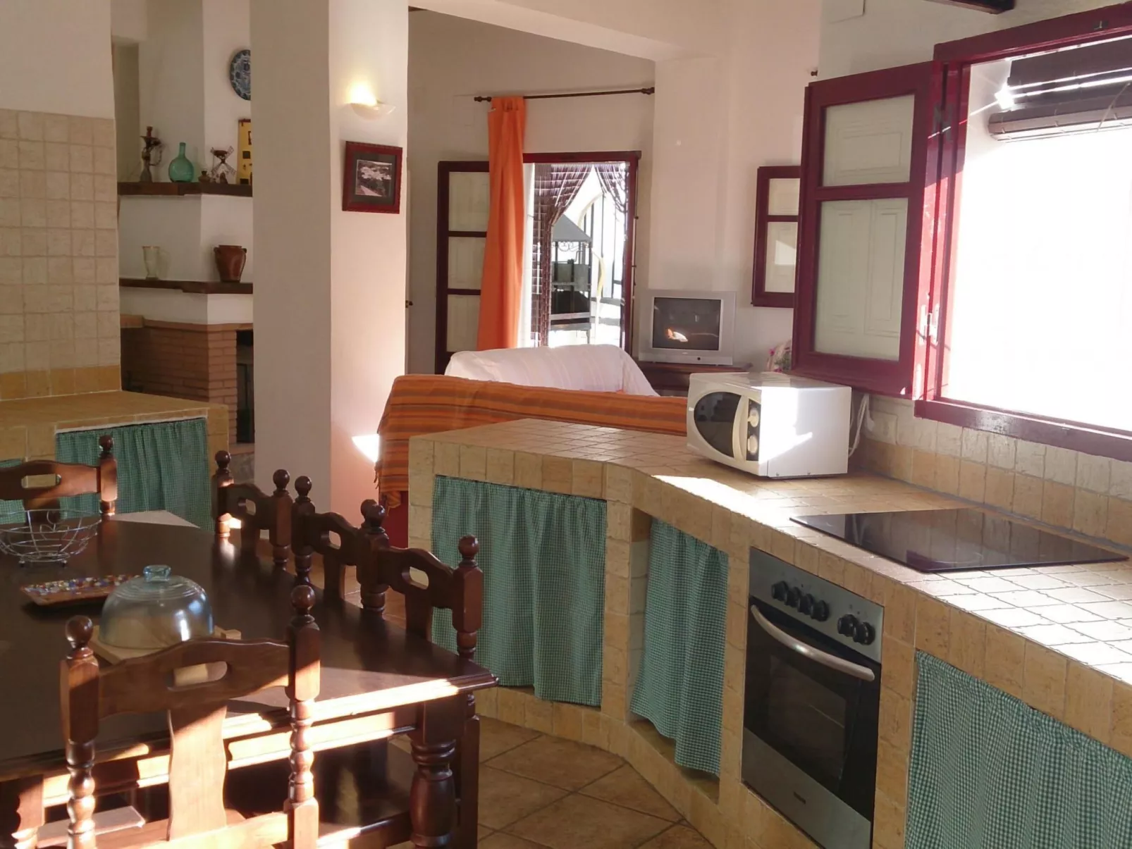 Berg- und Strandurlaub südlich von Granada-Binnen