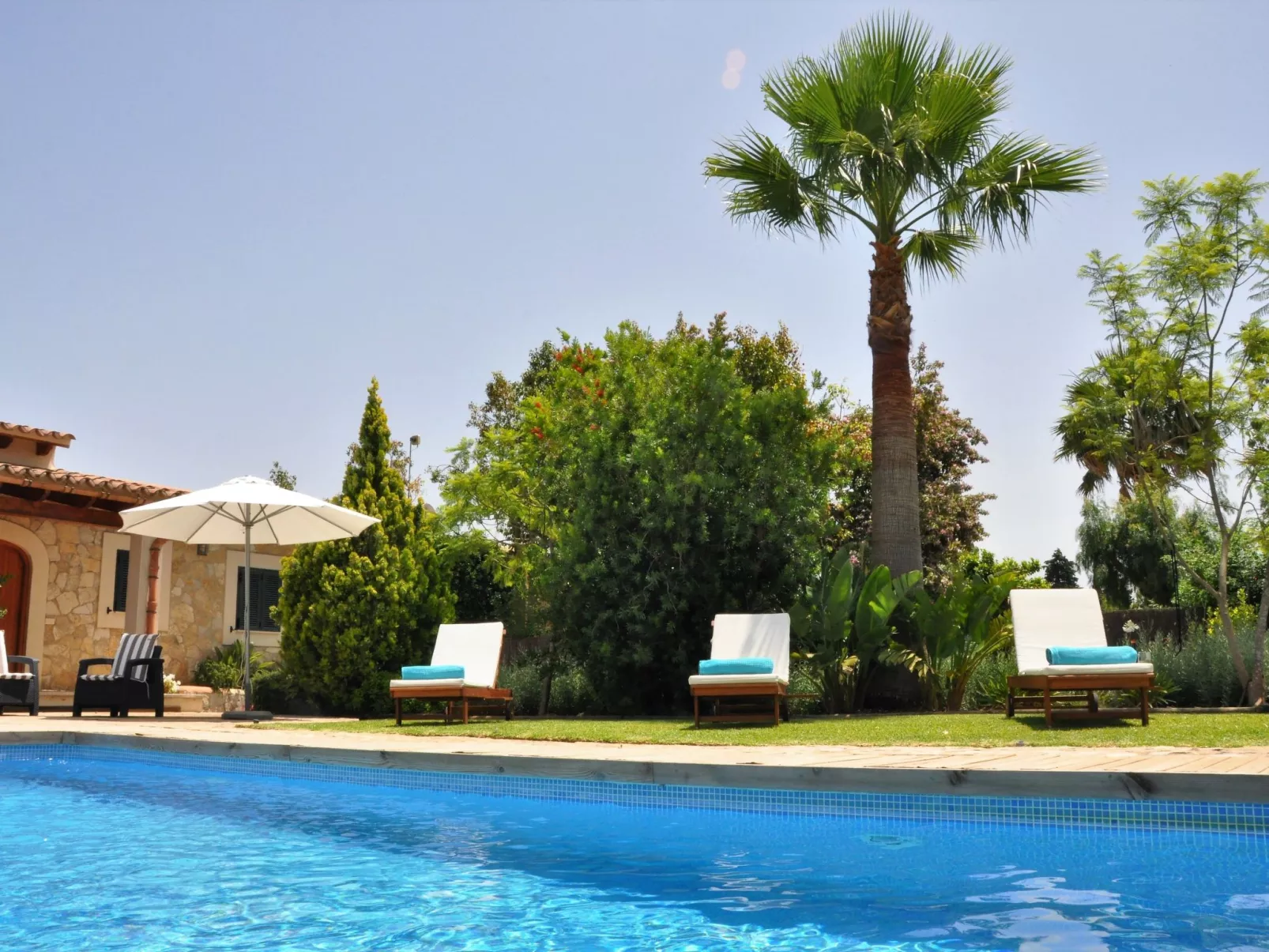 Villa Vista Verde mit Pool und Garten-Image-tags.info