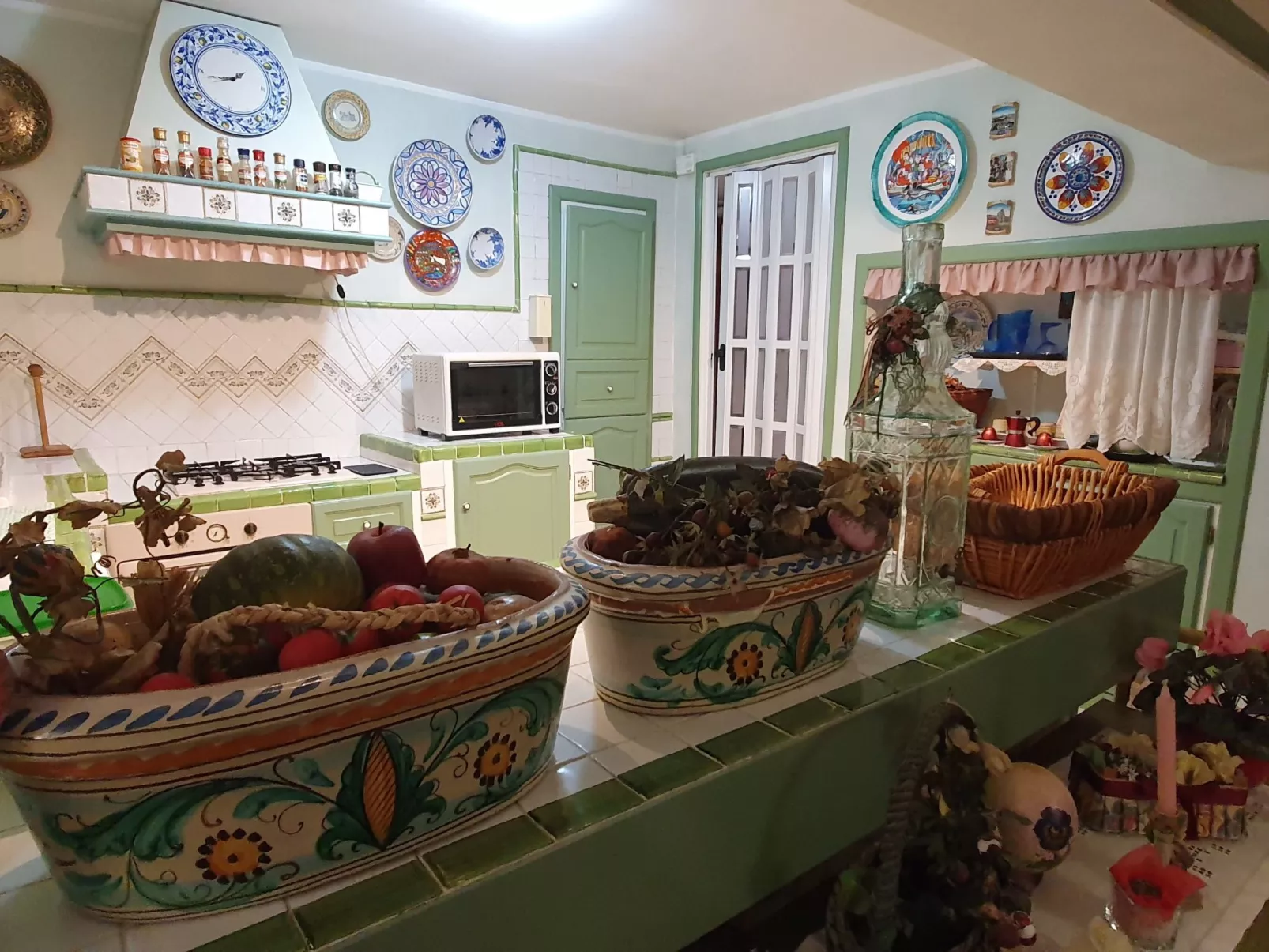 Zyklopenhaus. Erstaunliche Aussicht und privates Mini-Spa-Image-tags.info