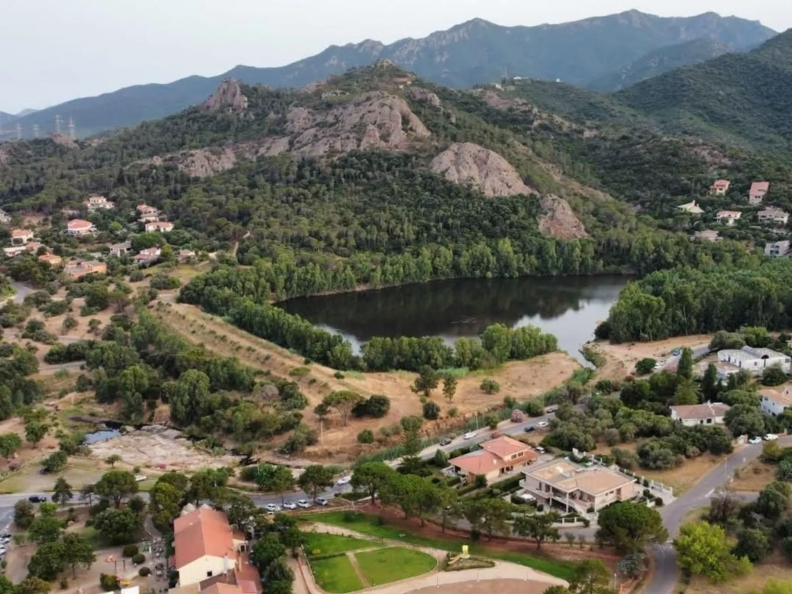 Villa Luigi, Unterkunft in der Villa, Parkplatz, Wallbox-Buiten