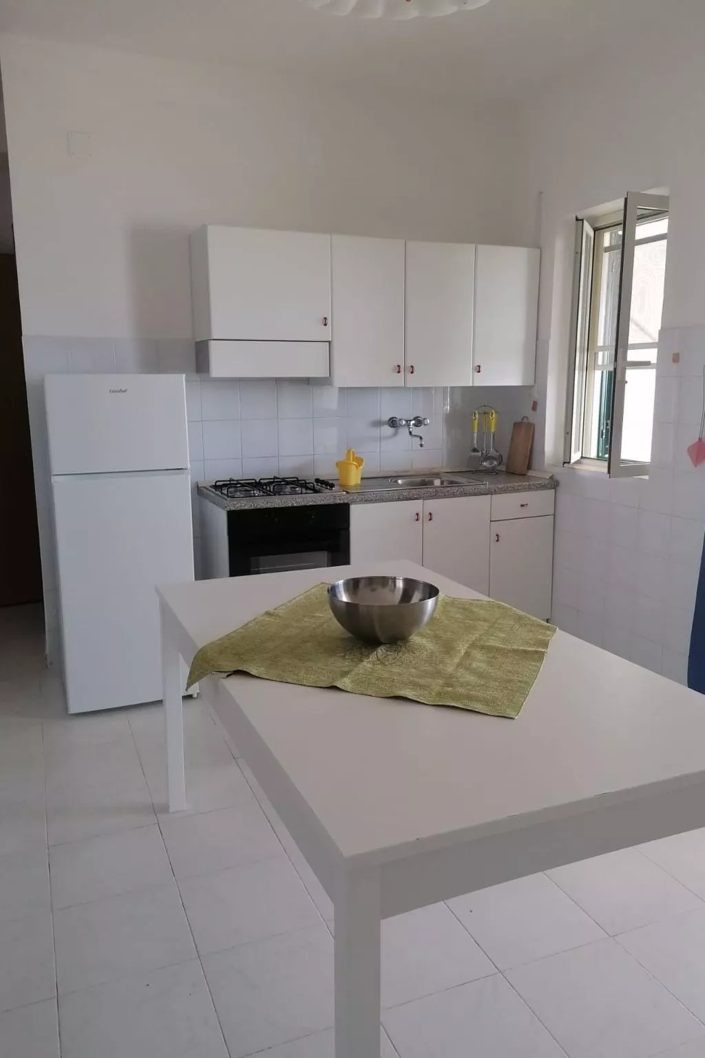 Atemberaubender Blick auf die Bucht von Peschici-Binnen