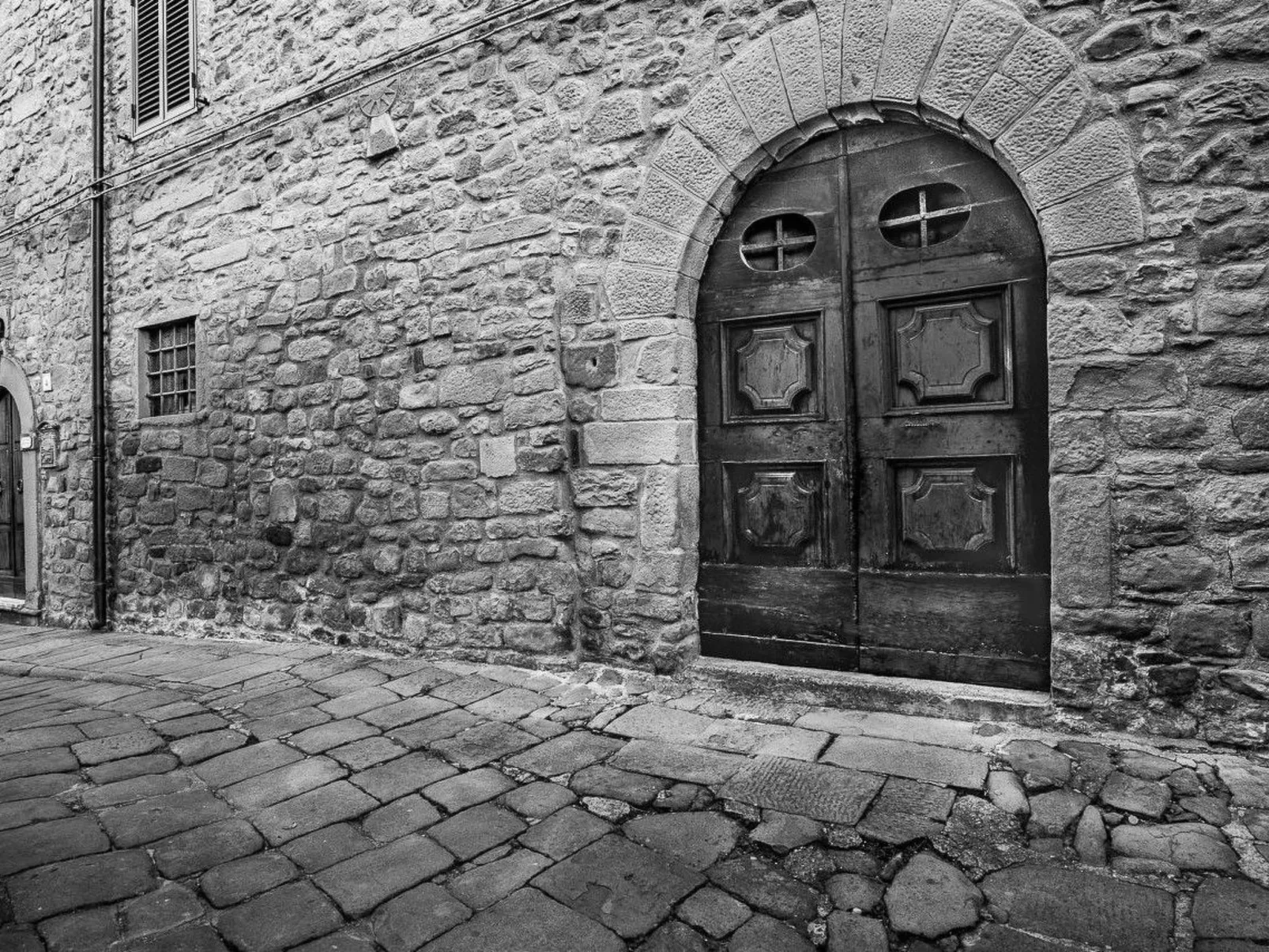 Haus inmitten der Natur mit Schwimmbad-Buiten