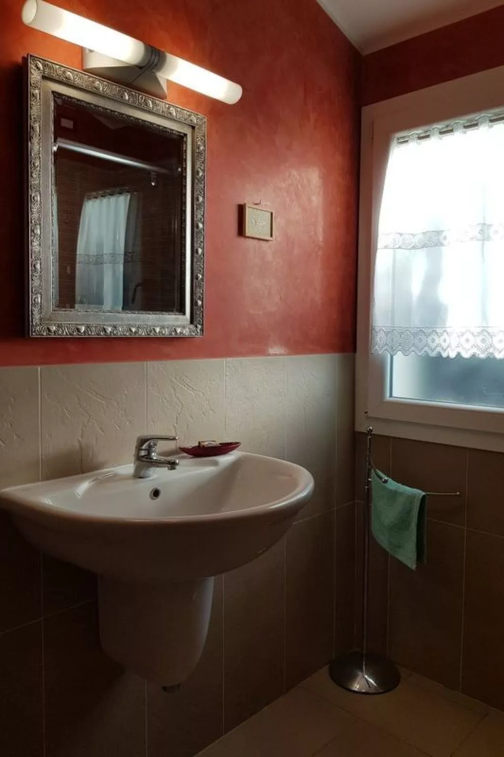 Casa Niu Crobu-Image-tags.info