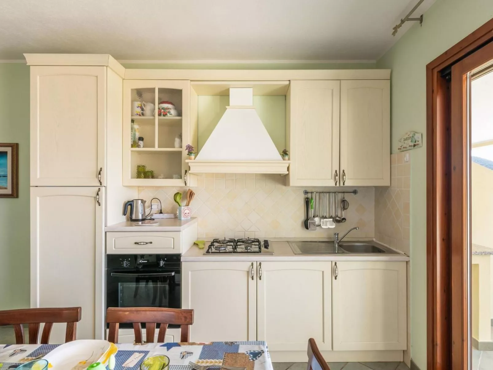 Haus mit Panoramablick in Chia in natürlicher Umgebung-Image-tags.info