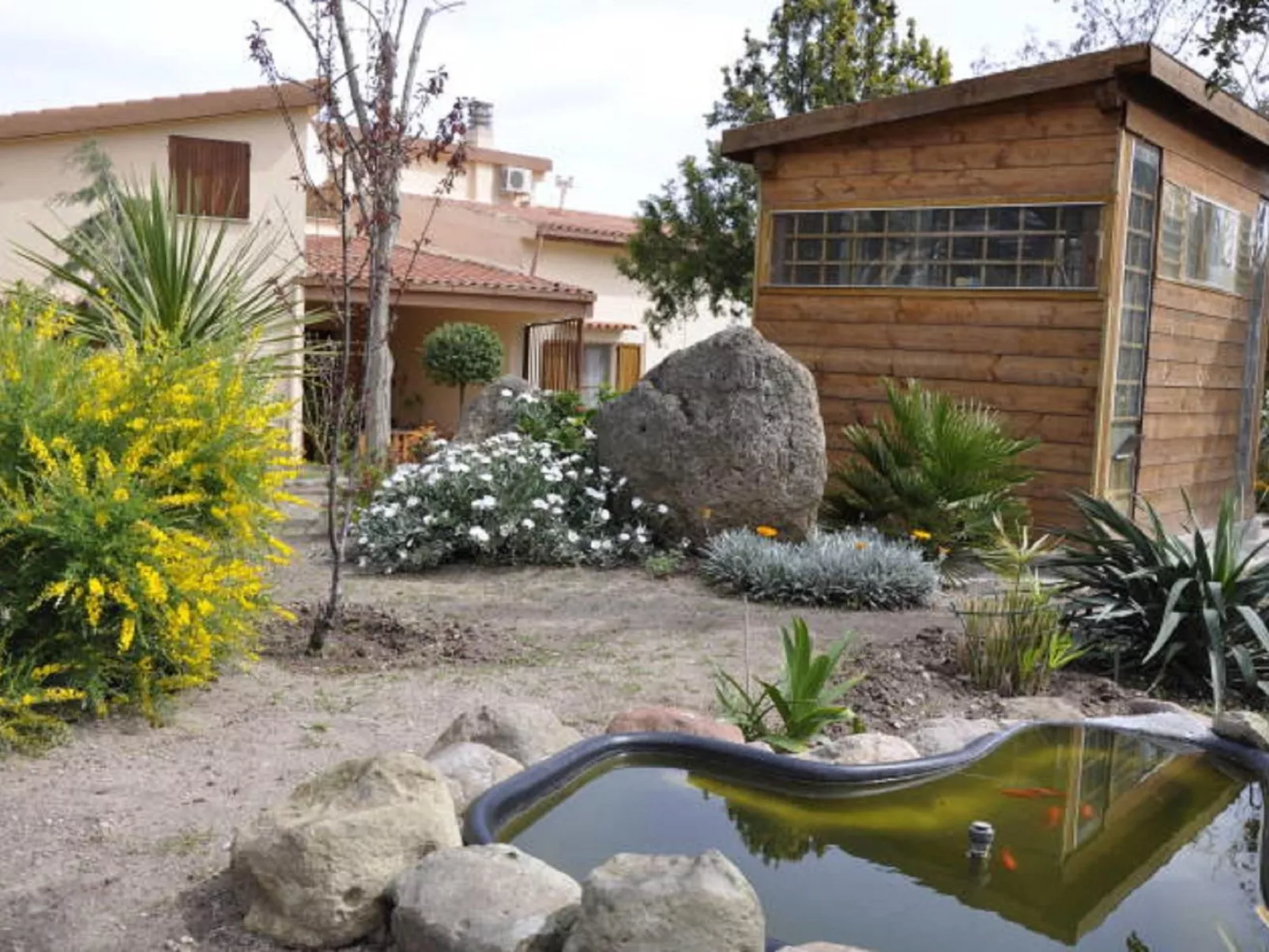 Lubagnu Vacanze- Drei-Zimmer-Wohnung E-Buiten