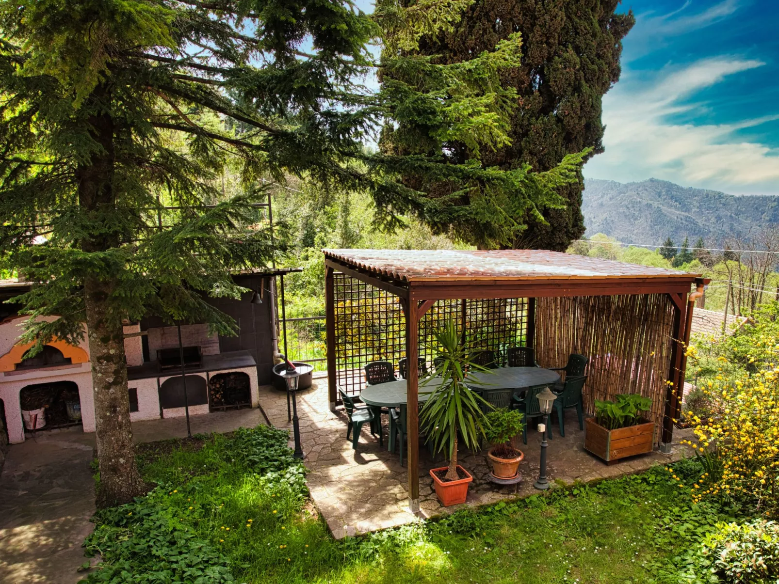 Wohnung in Velva mit Grill, Terrasse und Garten-Buiten