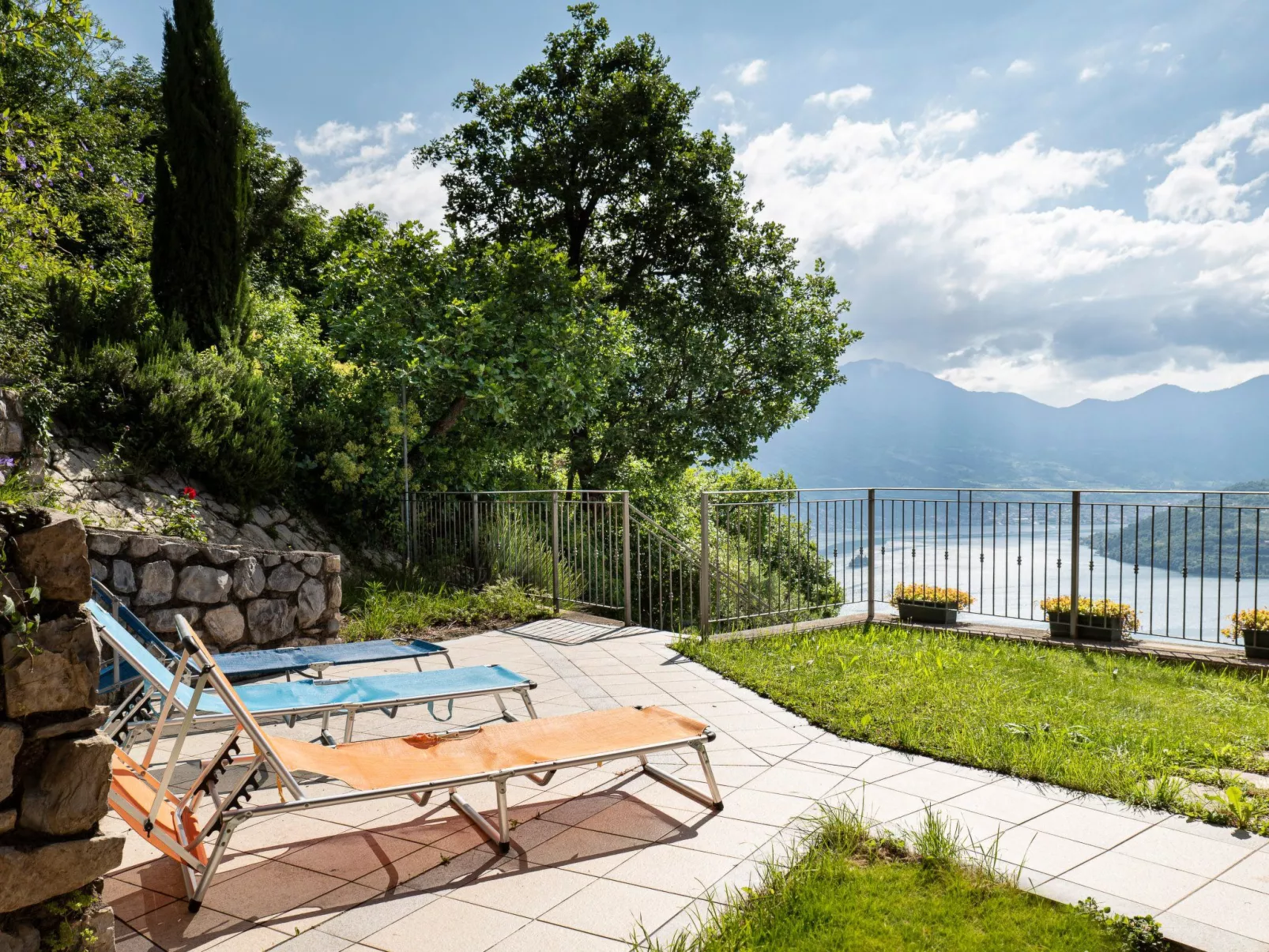 'La Villetta' mit Schwimmbad-Buiten