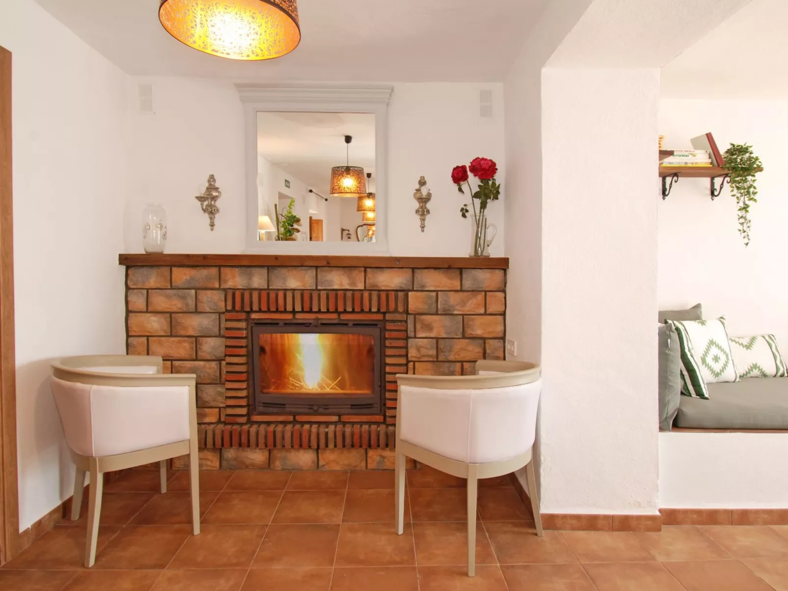 In Comares mit Offenem Kamin-Image-tags.info