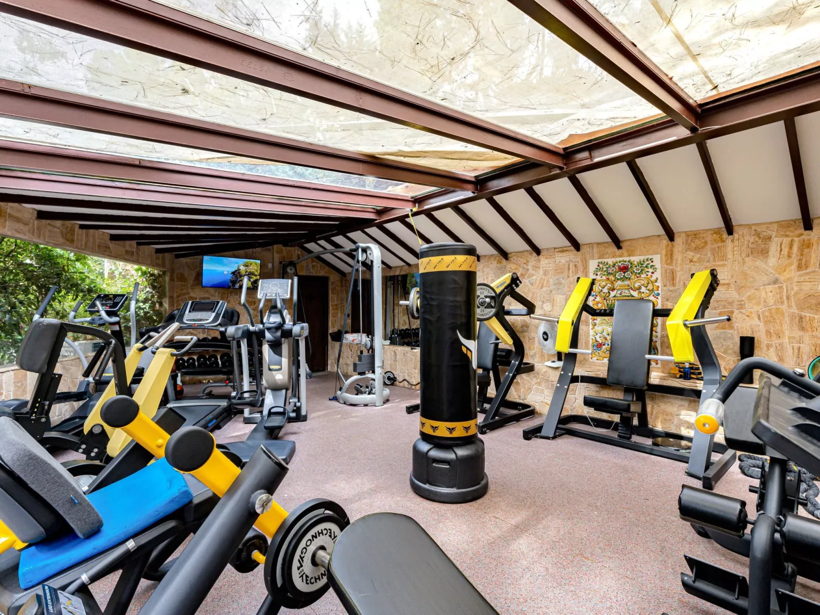 5-Suiten Madrid Villa Oasis, Schwimmbad-Spa, Fitnessraum, Club-Binnen