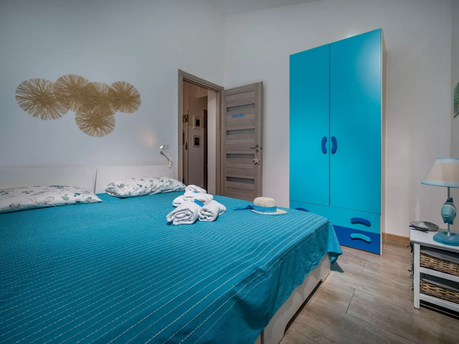 In Castellammare Del Golfo mit Großem Garten und Panoramablick-Image-tags.info