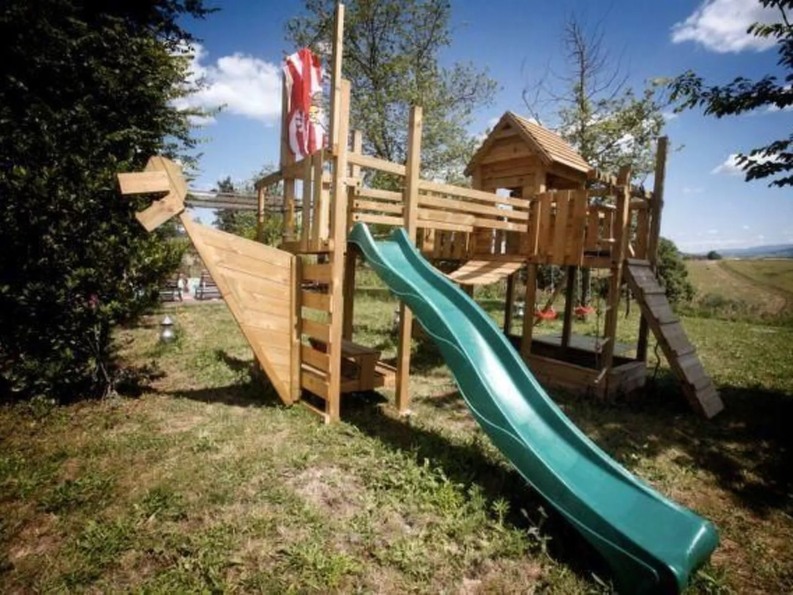 Wohnung "Villa Famiglia" mit Pool-Buiten