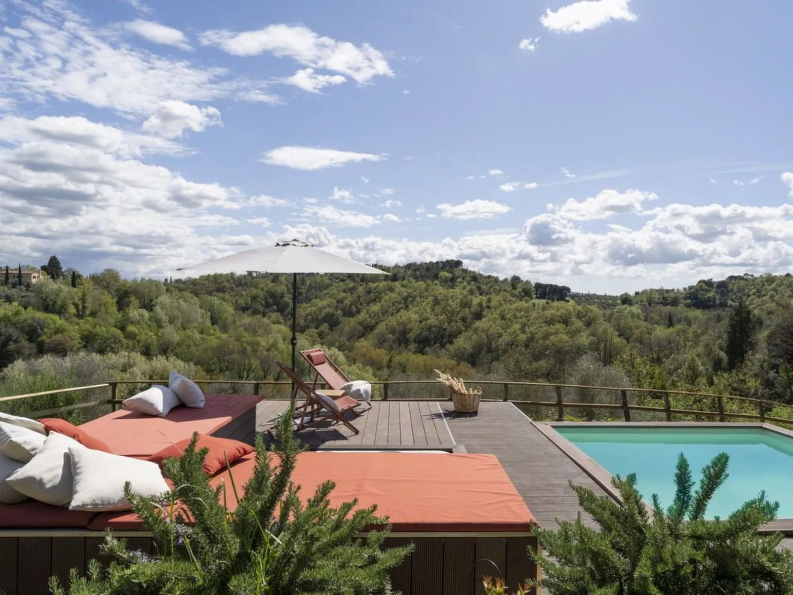 Wunderschöne Villa mit privatem Pool und Whirlpool-Binnen