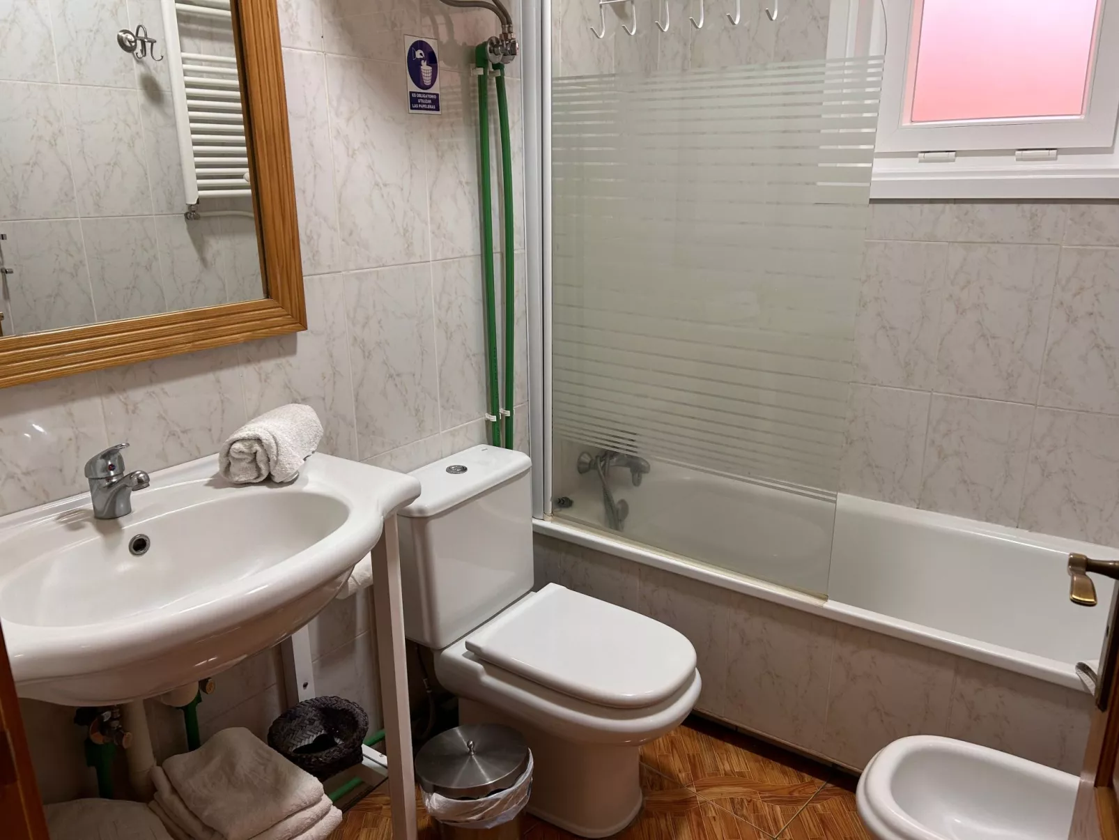 Apartment mit Balkon und Meerblick-Binnen