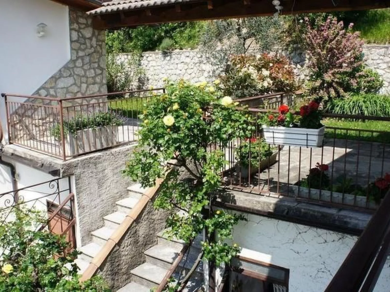 Haus Bella Vista-Buiten