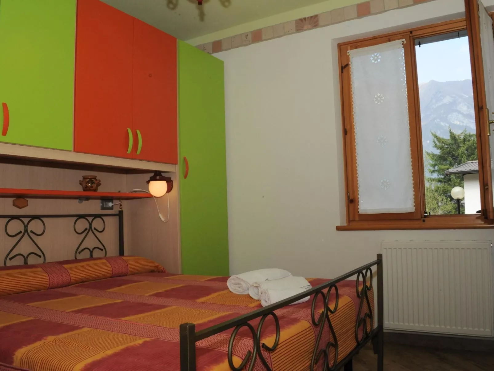 Erdgeschosswohnung mit privatem Garten-Binnen