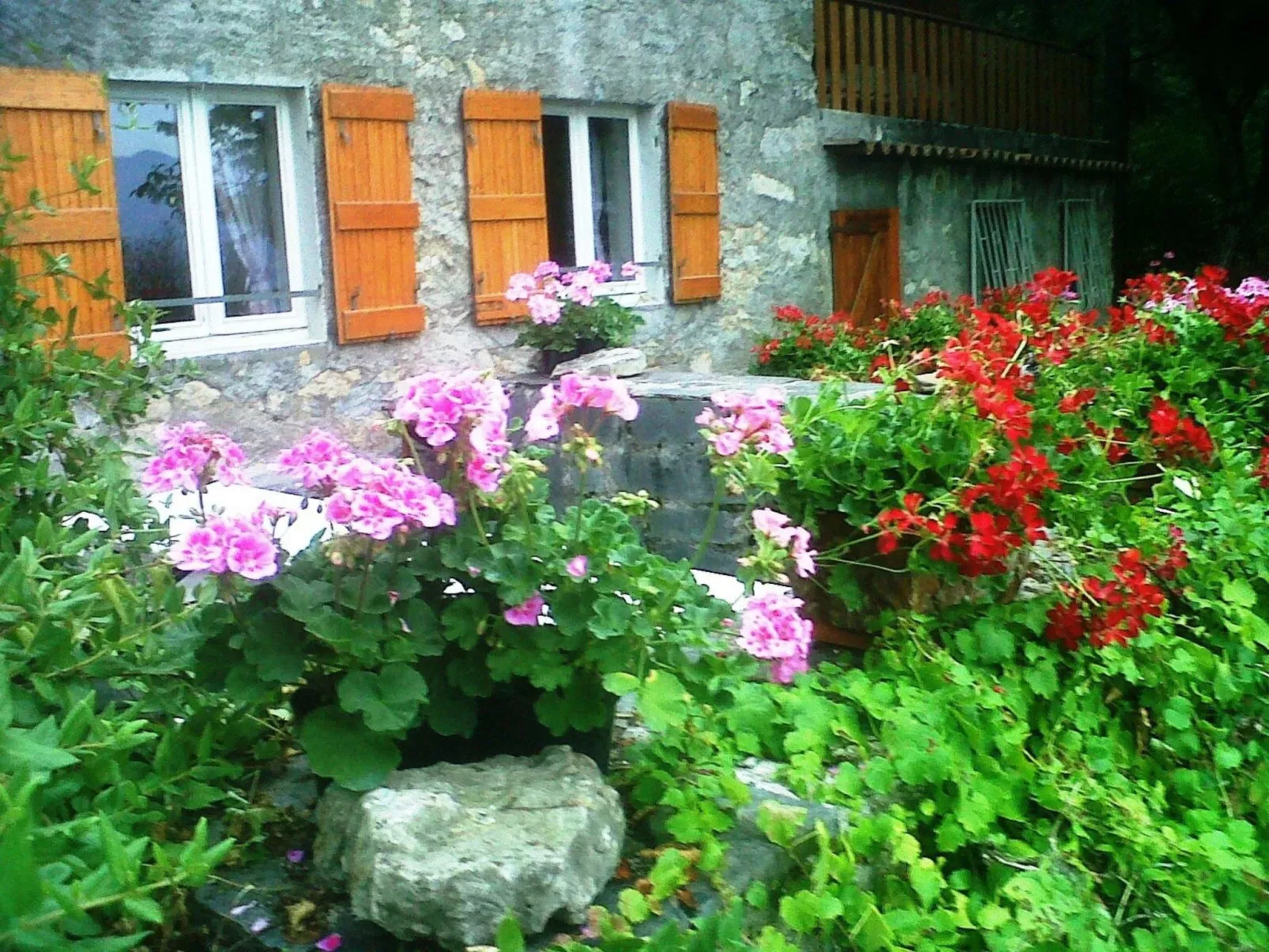 In Panoramalage in Solto Collina-Buiten