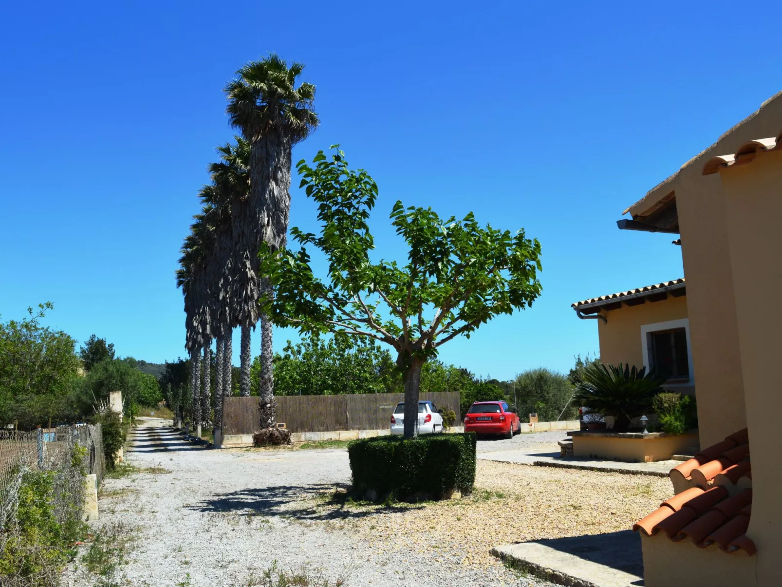 Landgut Es Garballons-Buiten