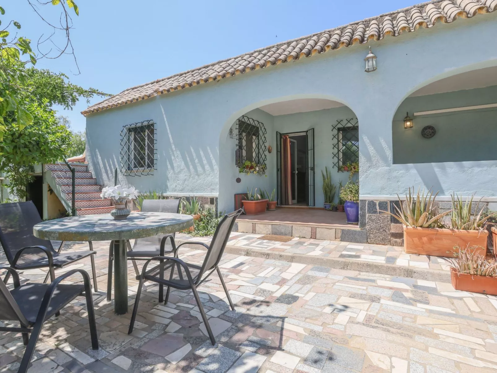 Landhaus Villa Moral-Buiten