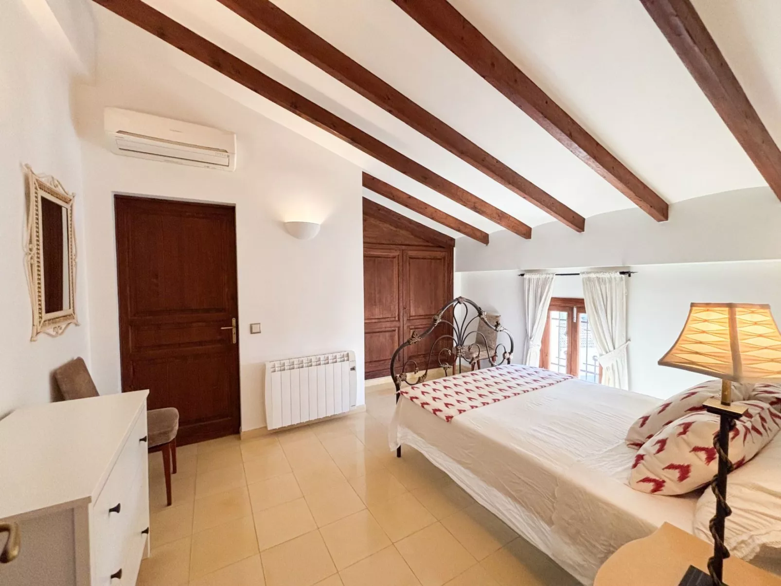 Villa Nekazabal-Binnen