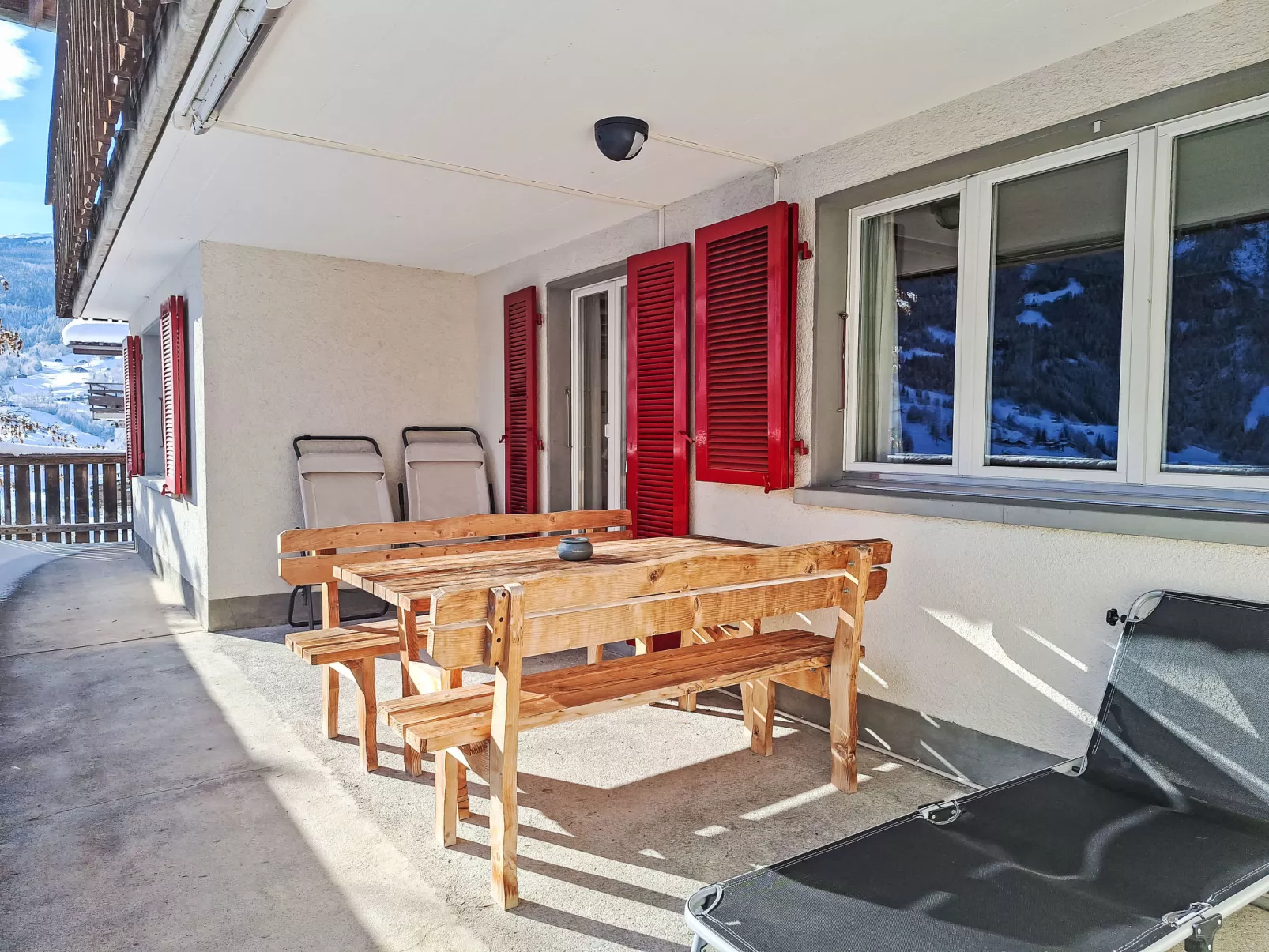 Chalet Shangri La-Buiten