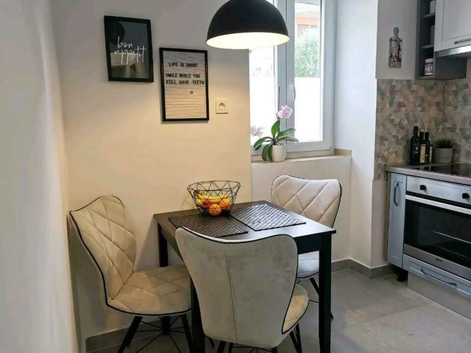 Gemütliche 2-Schlafzimmer-Wohnung mit Meerblick, Crikvenica-Binnen