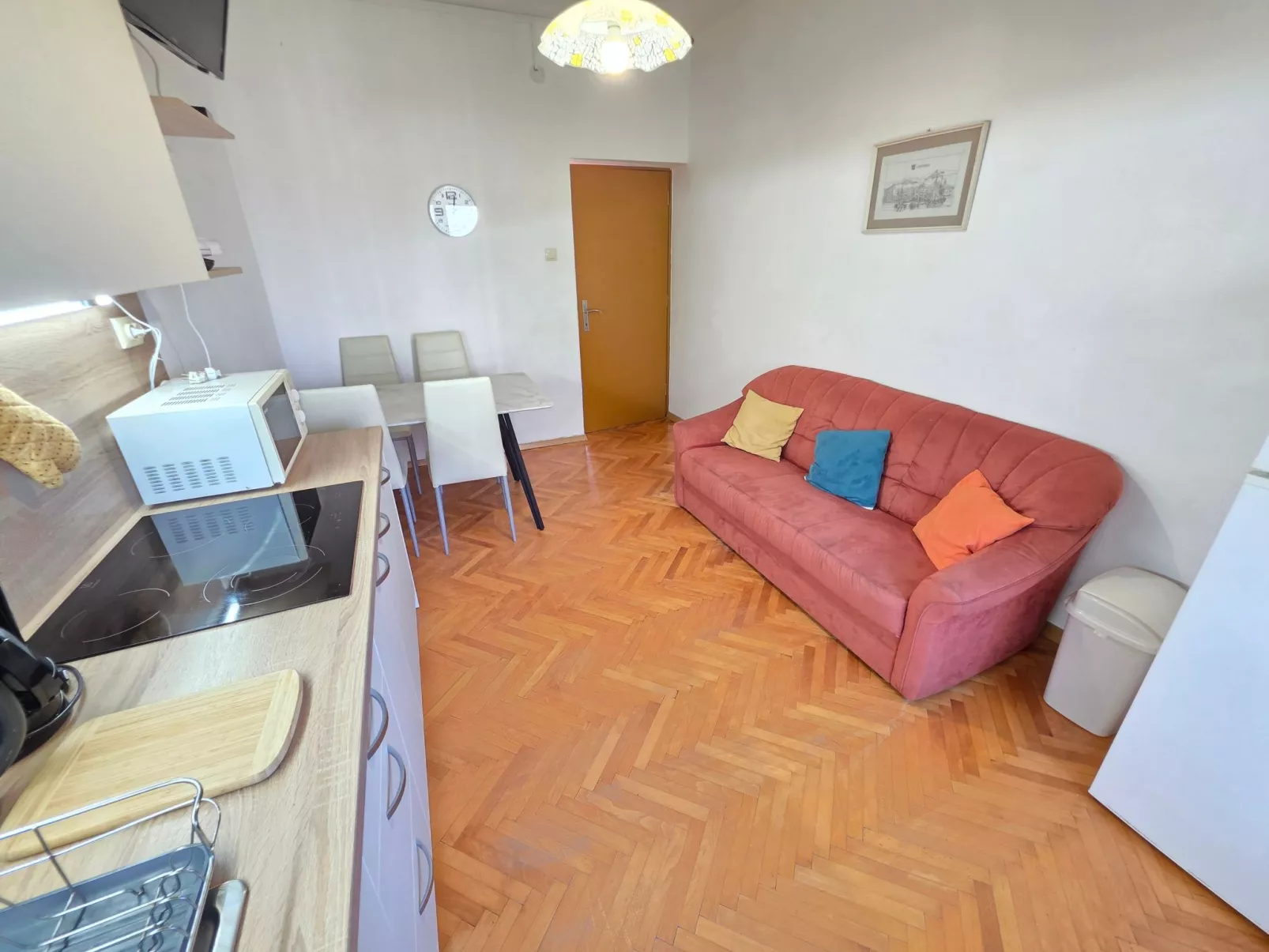 Wohnung mit Terrasse, 150 m vom Sandstrand entfernt-Binnen