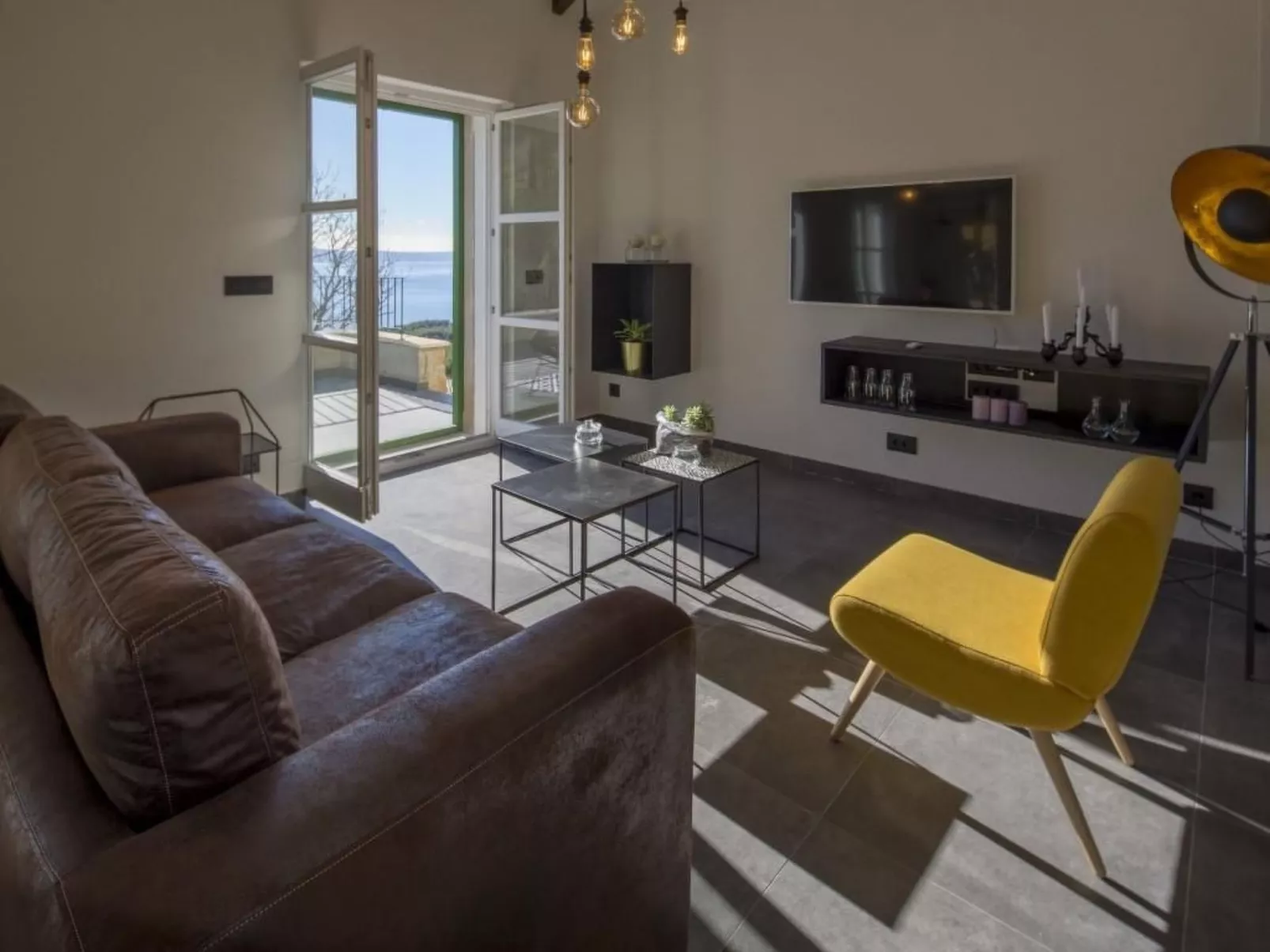 Villa 2M in Makarska-Binnen