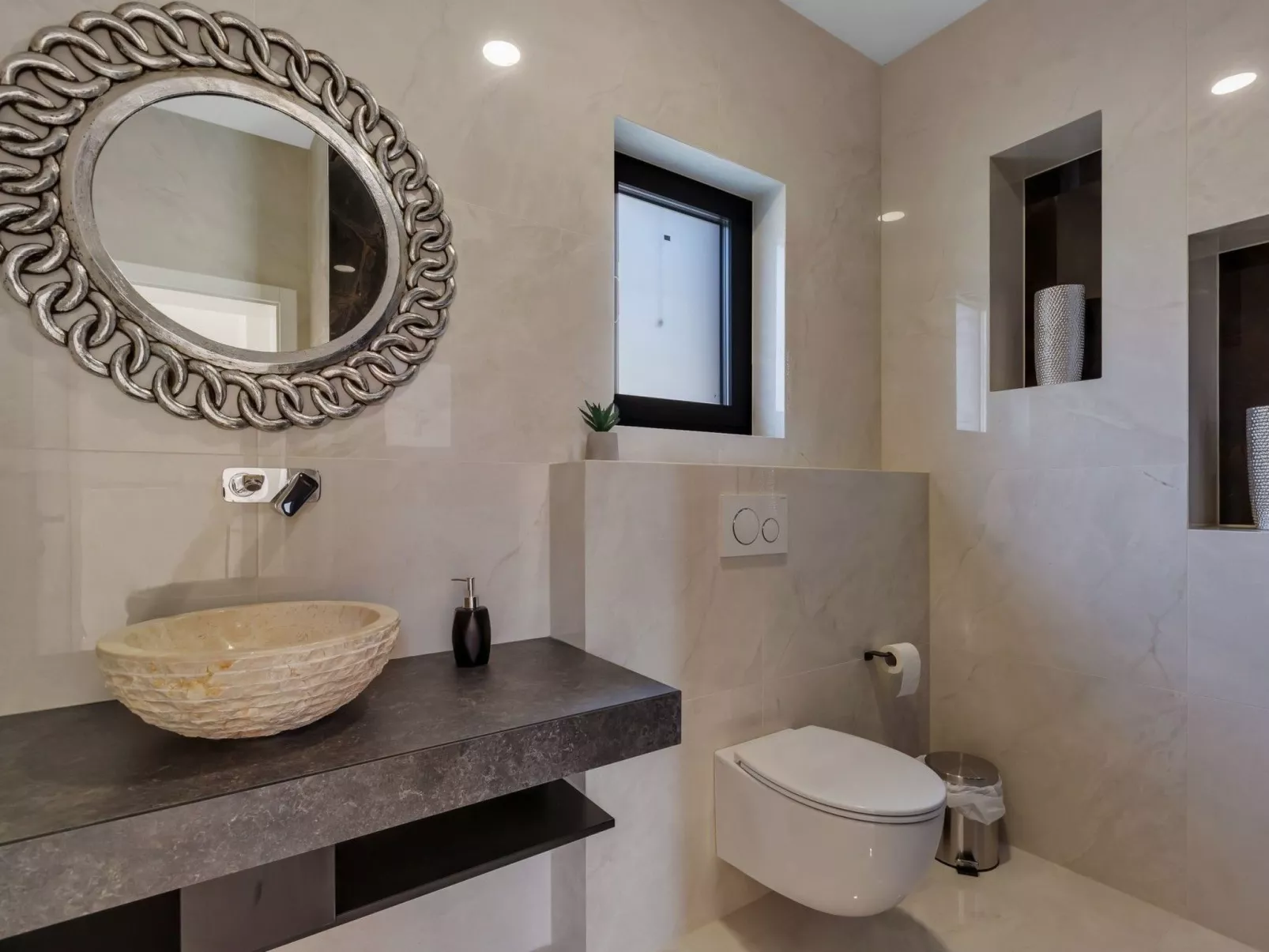 Villa Basak in Makarska-Binnen