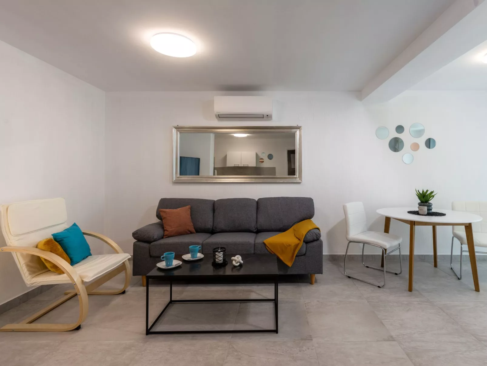 Modernes Apartment in Crikvenica mit Gemeinschaftspool