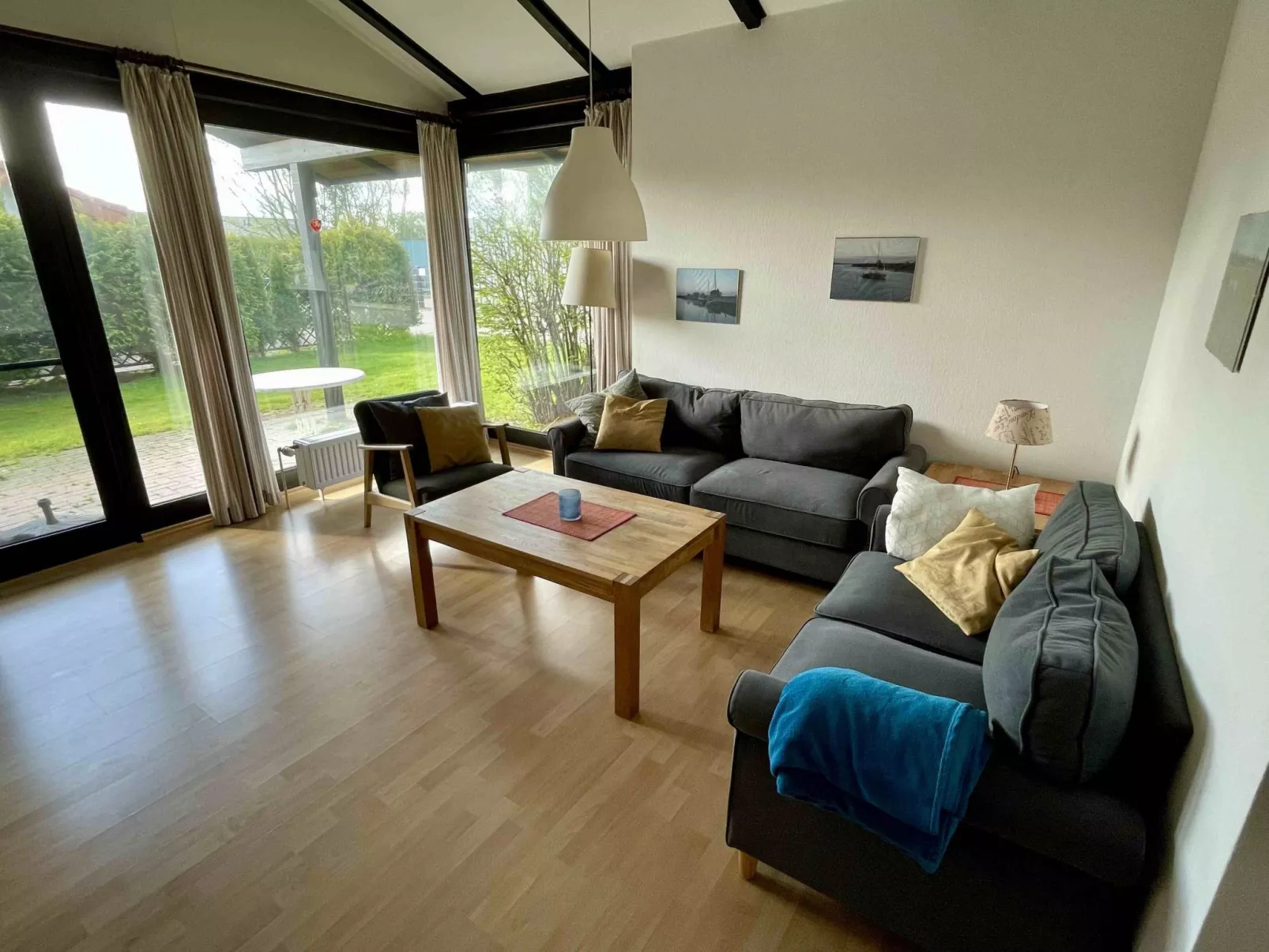 E15 Freistehendes Haus am Eckwarderhörner Deich-Binnen