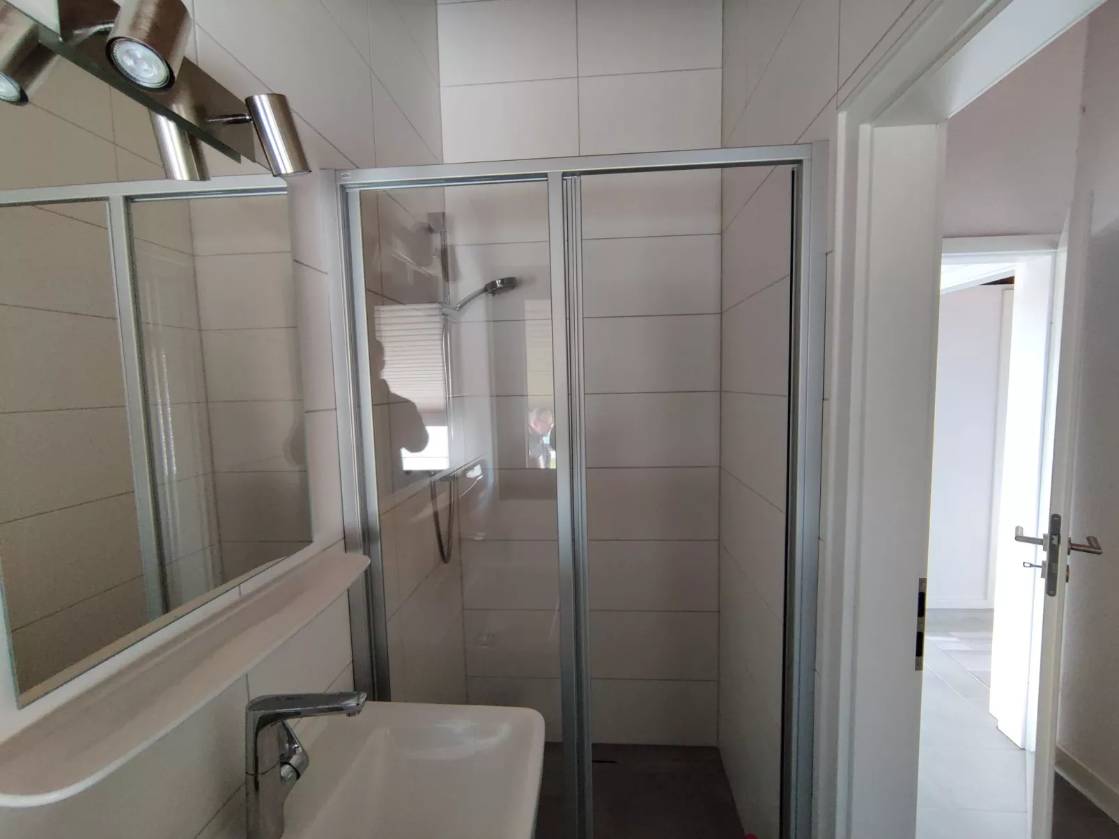 Haus F 21, Randlage mit Wiesenweitblick eingezäu-Binnen