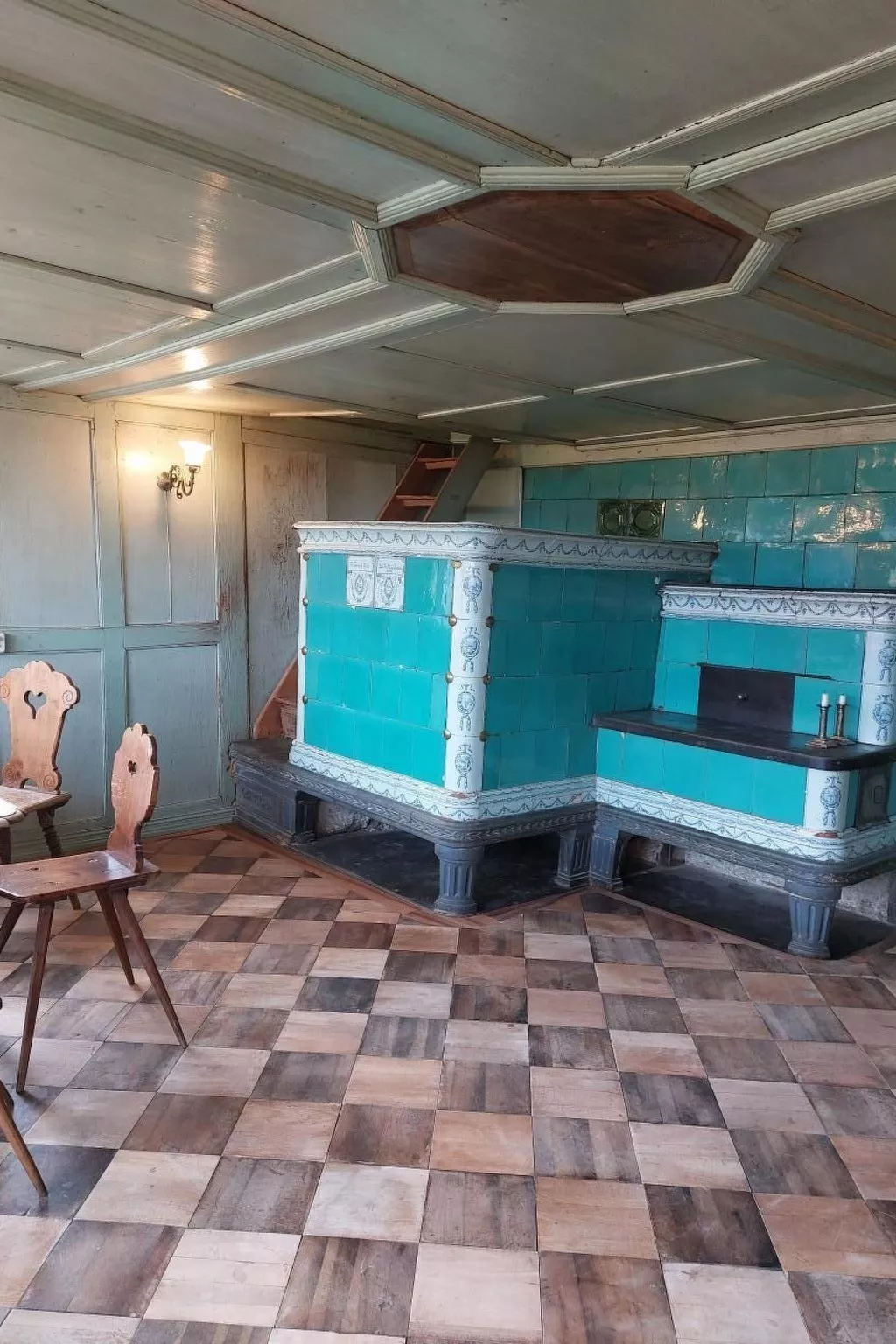 Historisches Riegel-Doppelbauernhaus-Binnen