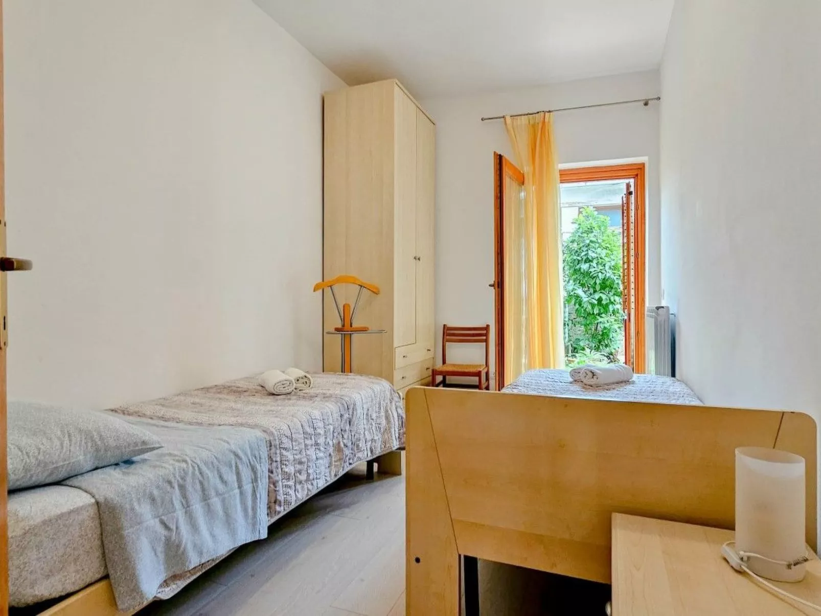 Mit Blick auf das Wasser-Binnen