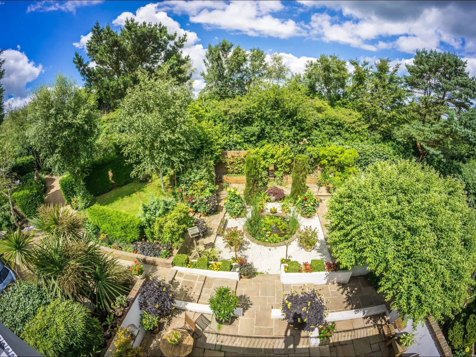 Schönes Ferienhaus in Hastings mit Whirlpool, Terrasse und Garten-Buiten