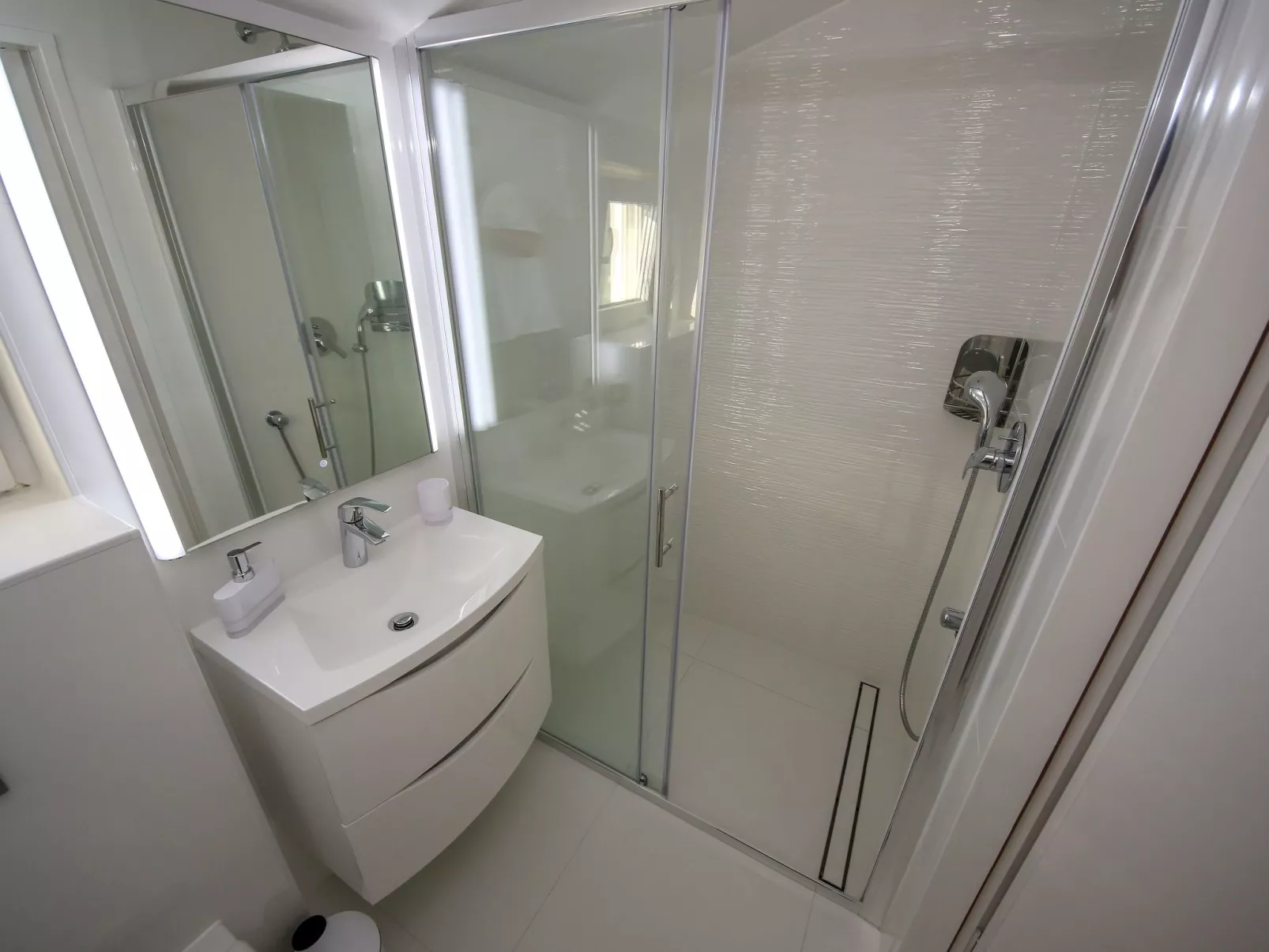 Gemütliche Villa Gabriel mit Schwimmbad-Binnen