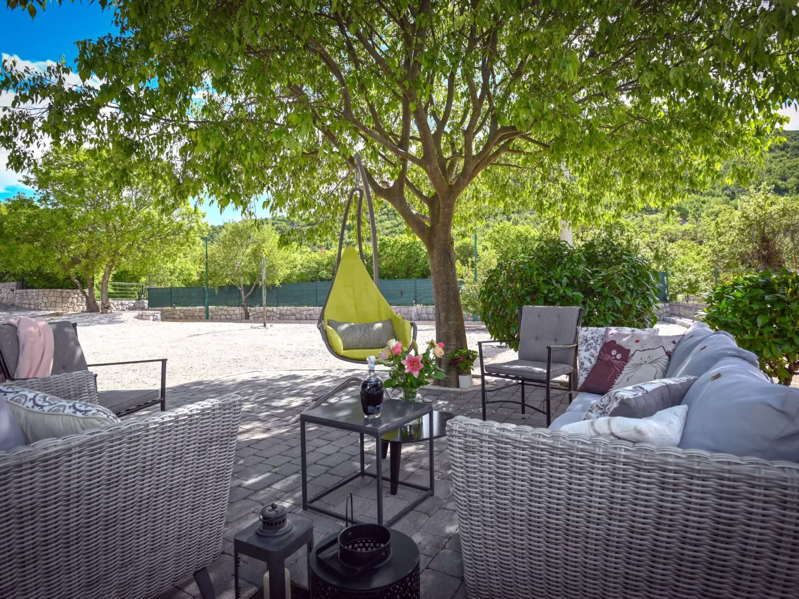 Freistehendes Ferienhaus in Duge Njive mit Privatem Pool-Binnen