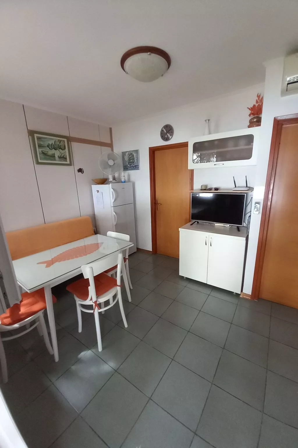 In Maslinica mit Großer Terrasse-Binnen