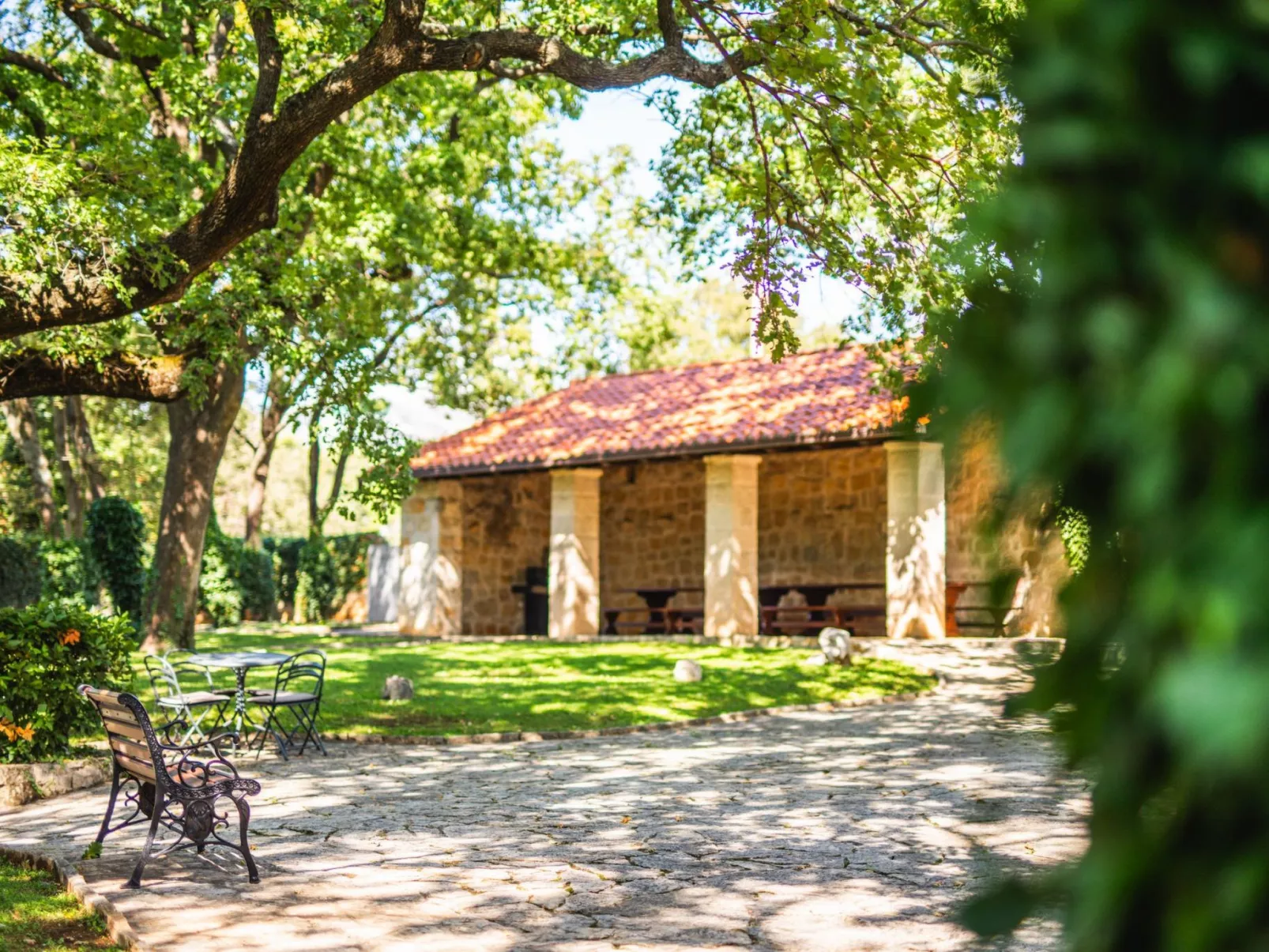 Traditionelles Steinhaus mit privatem beheiztem Pool